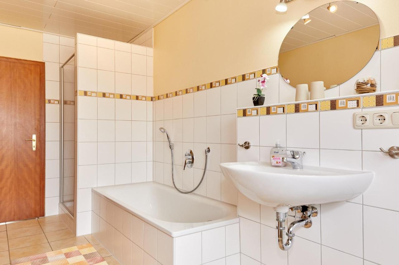 Ferienwohnung-Vinothek Keifer Kinheim Exterior foto